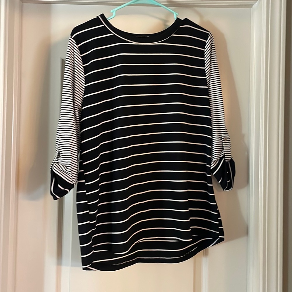 New without tags staccato shirt size large